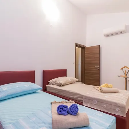 Luxury Hedone With Pool & Whirpool In Near The Villa Pula