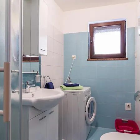 Luxury Hedone With Pool & Whirpool In Near The Pula