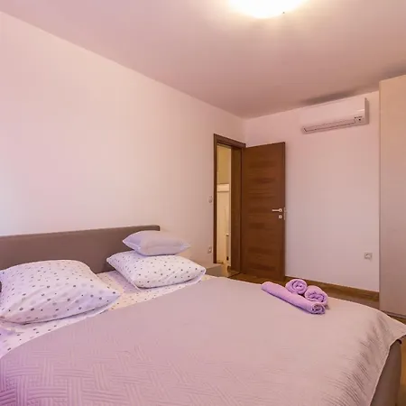 Luxury Hedone With Pool & Whirpool In Near The Villa
