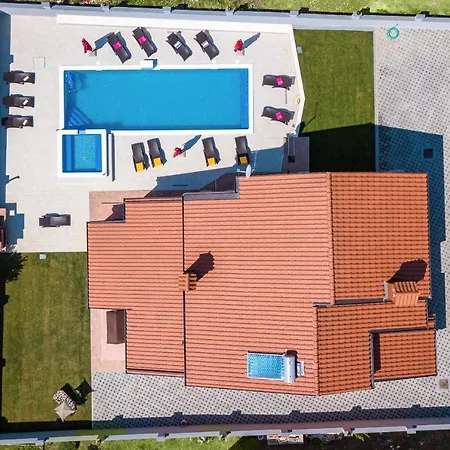 Luxury Hedone With Pool & Whirpool In Near The Villa