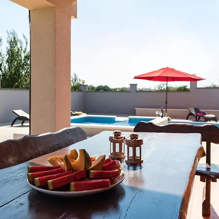Luxury Hedone With Pool & Whirpool In Near The Villa
