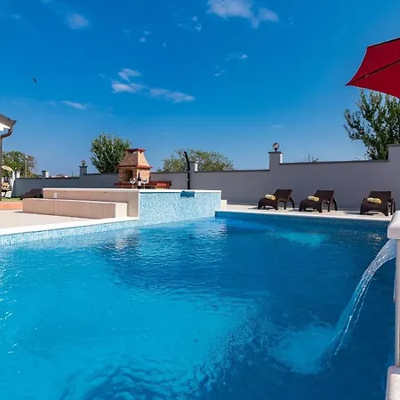 Luxury Hedone With Pool & Whirpool In Near The Villa Pula