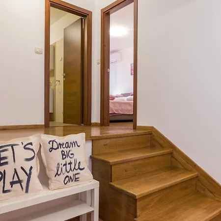 Luxury Hedone With Pool & Whirpool In Near The Villa Pula