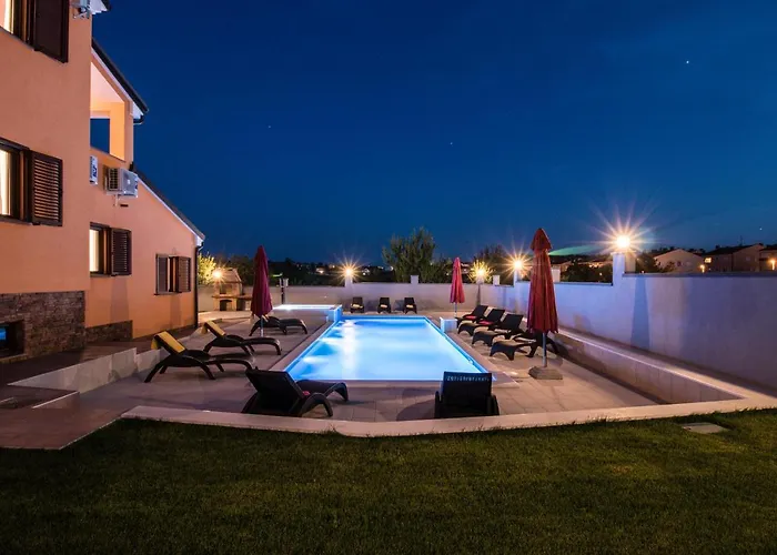 Luxury Hedone With Pool & Whirpool In Near The Villa *