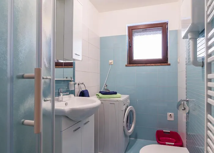 Luxury Hedone With Pool & Whirpool In Near The Pula