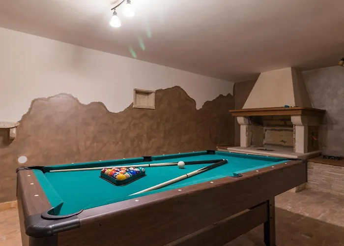 Luxury Hedone With Pool & Whirpool In Near The Villa Pula