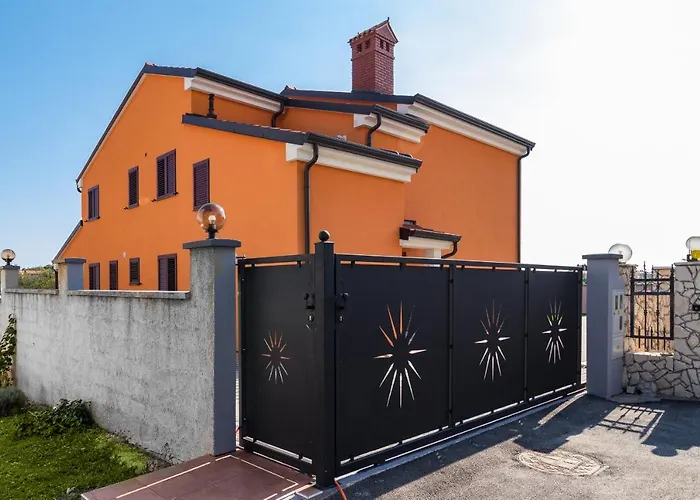 Luxury Hedone With Pool & Whirpool In Near The Villa