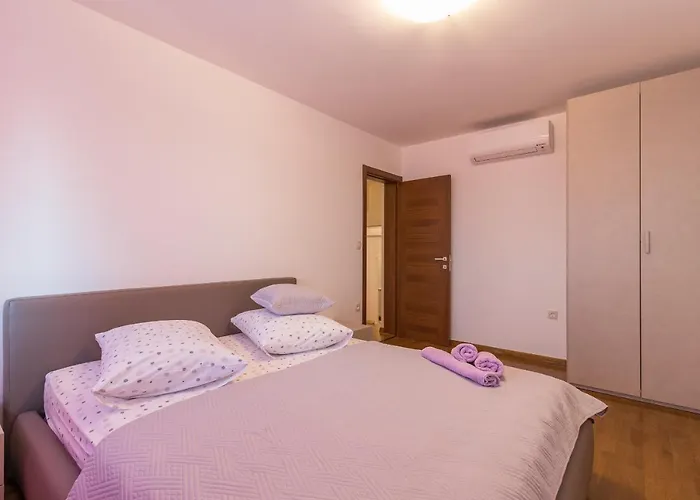 Luxury Hedone With Pool & Whirpool In Near The Villa