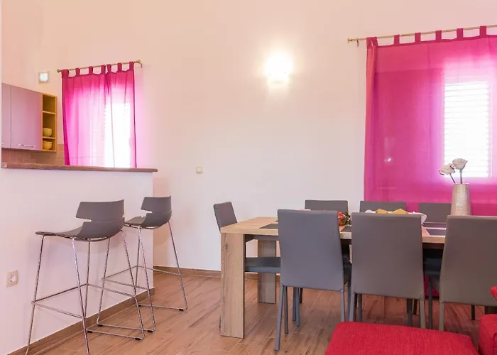 Luxury Hedone With Pool & Whirpool In Near The Villa Pula