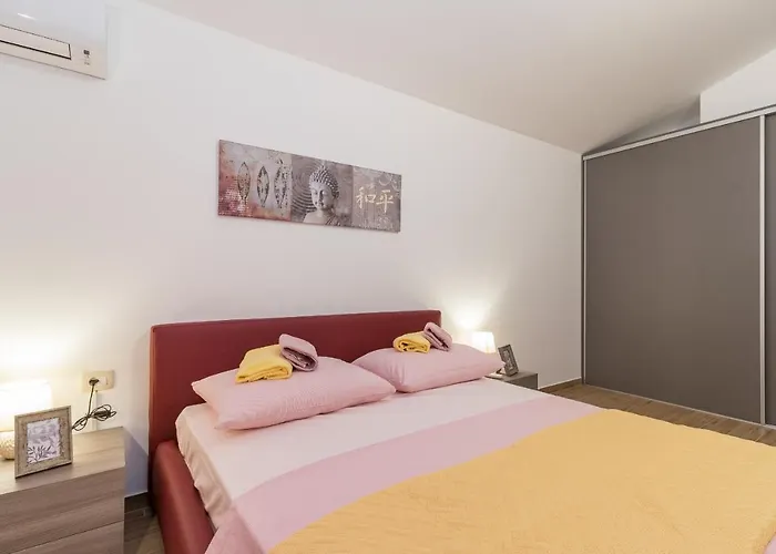 Luxury Hedone With Pool & Whirpool In Near The Pula