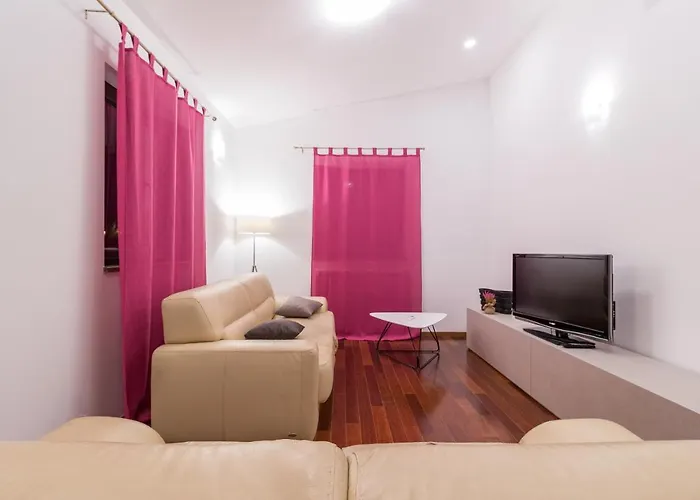 Luxury Hedone With Pool & Whirpool In Near The * Pula