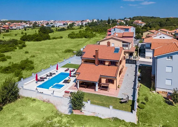 Villa Luxury Hedone With Pool & Whirpool In Near The *