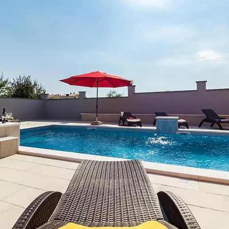Luxury Hedone With Pool & Whirpool In Near The * 普拉